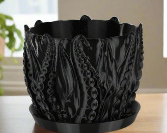 Medium Octopus Tentacles Undersea Planter, Black, 6-inch Pot, Indoor/Outdoor