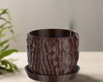 Small Alligator Planter, Chocolate, 4.5-inch Pot