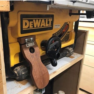 DEWALT  DW745 &quot;Flappy Paddle&quot; - On -Off Safety Device without changing the Power Switch. Stop your saw with your left knee