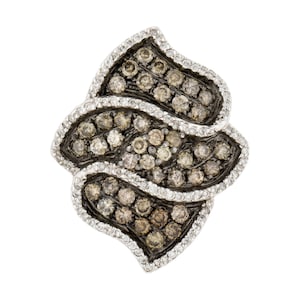 18K White Gold Champagne Diamond Leaf-Shaped Pendant