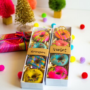 BIRTHDAY Donut Crayon Gift for Kids, Donut Crayon Set, Set of 4 Donut Crayons in Gift Box, Summer Kids Gift, Kids Birthday Gift, Donuts image 7