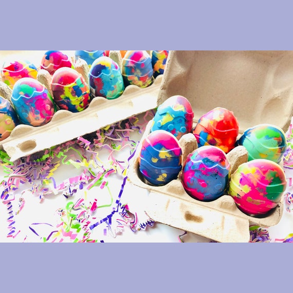 Easter Egg Crayon Gift for Kids, Rainbow Egg Crayons in A Carton