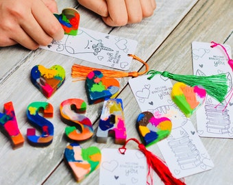 Kid’s Bookmark & Rainbow Heart Crayons Gift Set - VALENTINE’S Day Class Gift Set - Kid’s Rainbow Heart Crayons - Fast Ship