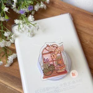 Book dragons MagSafe Kindle Grip | kobo grip | Kindle Holder | Kindle Accessories | Ereader accessories | Bookish gifts | Fantasy reader