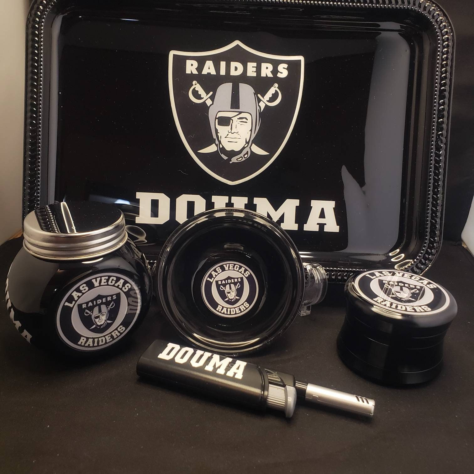 Raiders Custom Rolling Tray Set With Grinder