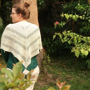 Gathering Driftwood Crochet shawl pattern, elegant triangle scarf pattern for beginner, an easy lace shawl crochet pattern PDF