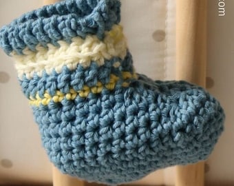 Crochet baby booties pattern, crochet baby shoes size 0 to 24 months, crochet booties