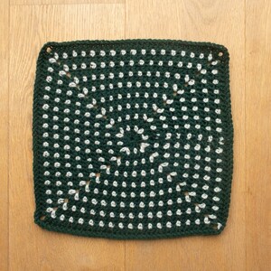 Crochet blanket square pattern, granny square pattern for blanket, 2 color crochet square, square crochet pattern for granny square