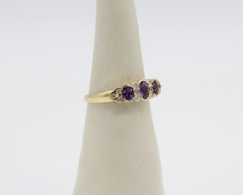 Stunning 9ct Gold Amethyst /& Diamond ring 1970s