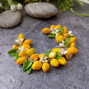 Bracelet lemons and slices - Women&#39;s bracelet - For her - Accessory - polymer clay lemons - Yellow bracelet with lemons