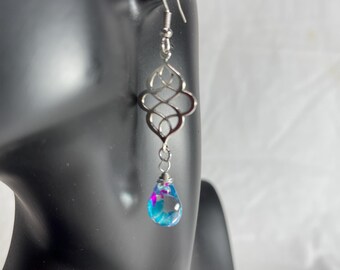 Par de pendientes colgantes Celtic Tears