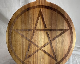 Tabla de pizza con forma de pentáculo grabada con láser (30 cm de diámetro)