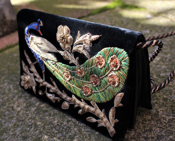 1960's Peacock Embroidered Velvet Evening Bag - Za