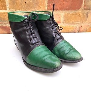 1990‘s Green and Black Flat Ankle Boots/90‘s Vintage Ankle Boots/1990’s Alime Design Ankle  Boots