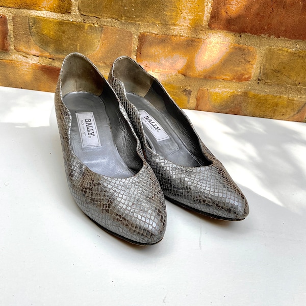 1980's Bally Snakeskin Shoes/80’s Silver Bally Wedge Flat Heeled Shoes