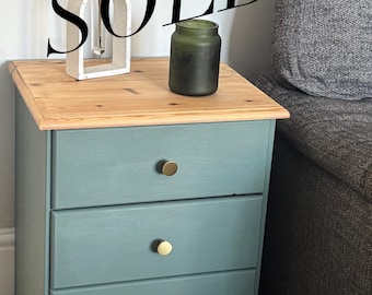 SOLD* green bedside table, bedroom drawers, living room table, solid wood drawer, bedroom storage