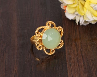 Prehnit Chalcedon Solitär Ring, grüner Prehnit, Blumenring, Boho-Stil, vergoldeter handgemachter Ring, Versprechensring, Geschenk für sie