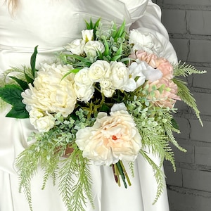 bride&#39;s bouquet white wedding bouquet wedding bouquet of white roses boho flower bouquet boho wedding flowers engagement wedding bouquet