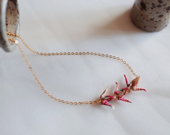 Collier petite grue, bijoux japonais, bijoux grue en origami simples, cadeau fait main pour elle, breloque personnalisé, cadeau significatif pour femme