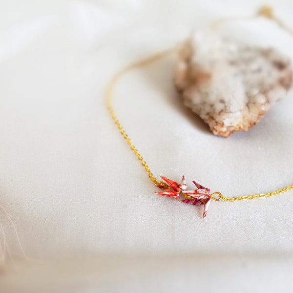 Origami Kranich Halskette für Freundschaft, Beste Freundin Geschenke, Brautjungfer Geschenke, Handgemachte Geschenke für Freunde, Japan Style Halskette, Zierlicher Schmuck