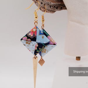 Orecchini di carta giapponese, orecchini asimmetrici, gioielli quadrati origami, orecchini grandi, regalo personalizzato per lei, gioielli colorati