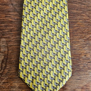 Vintage silk tie with ducks pattern/ Charming and whimsical accessory/ Yellow silk tie with ducks/ Hand made silk tie/ Rare