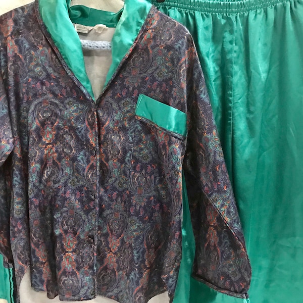 Vintage 1980s "Kathryn" Teal & Navy Blue Paisley Print Silk Pajama Set | Size Large