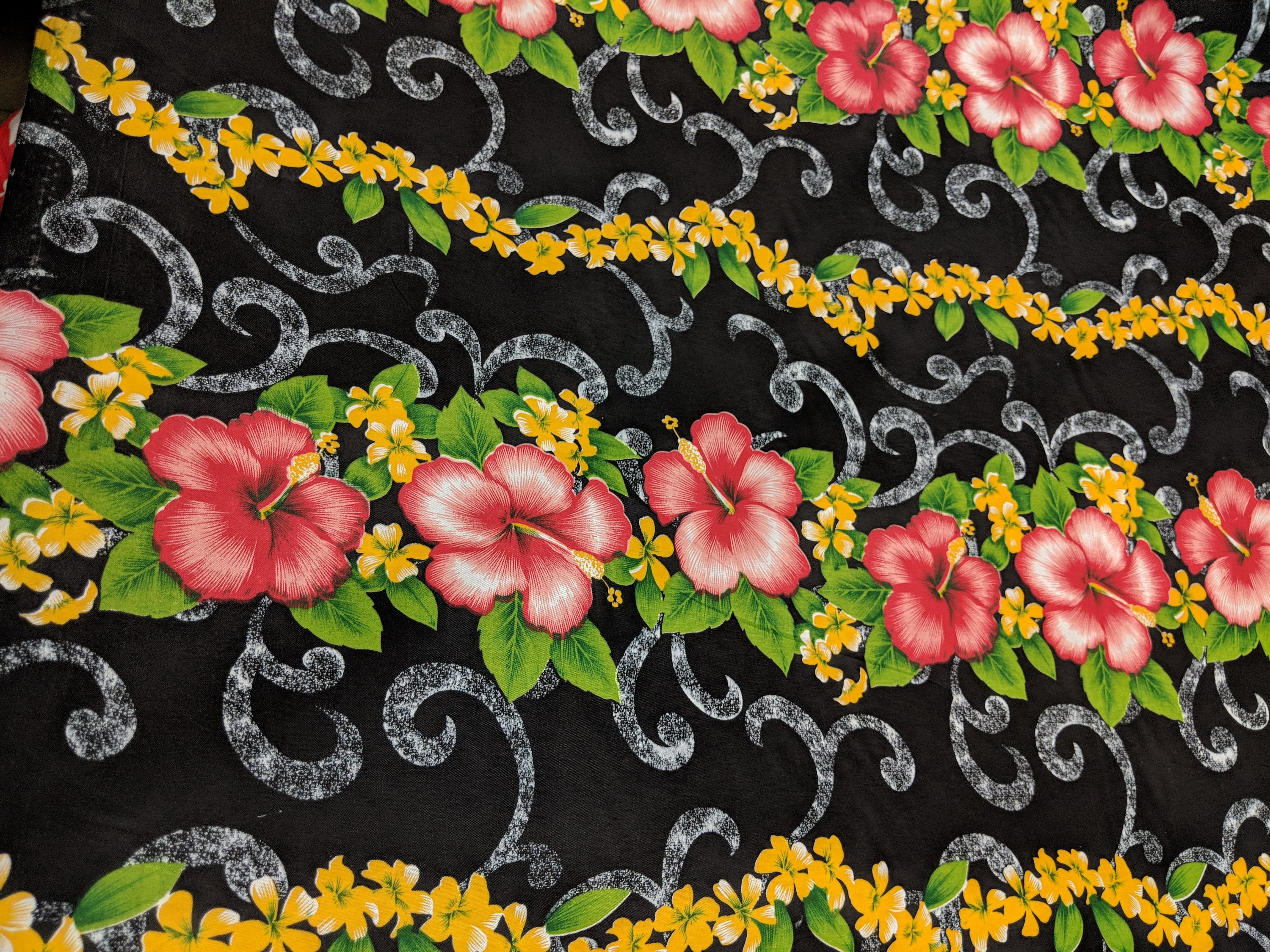 Hawaiian Print Luau Floral Hibiscus Fabric 45