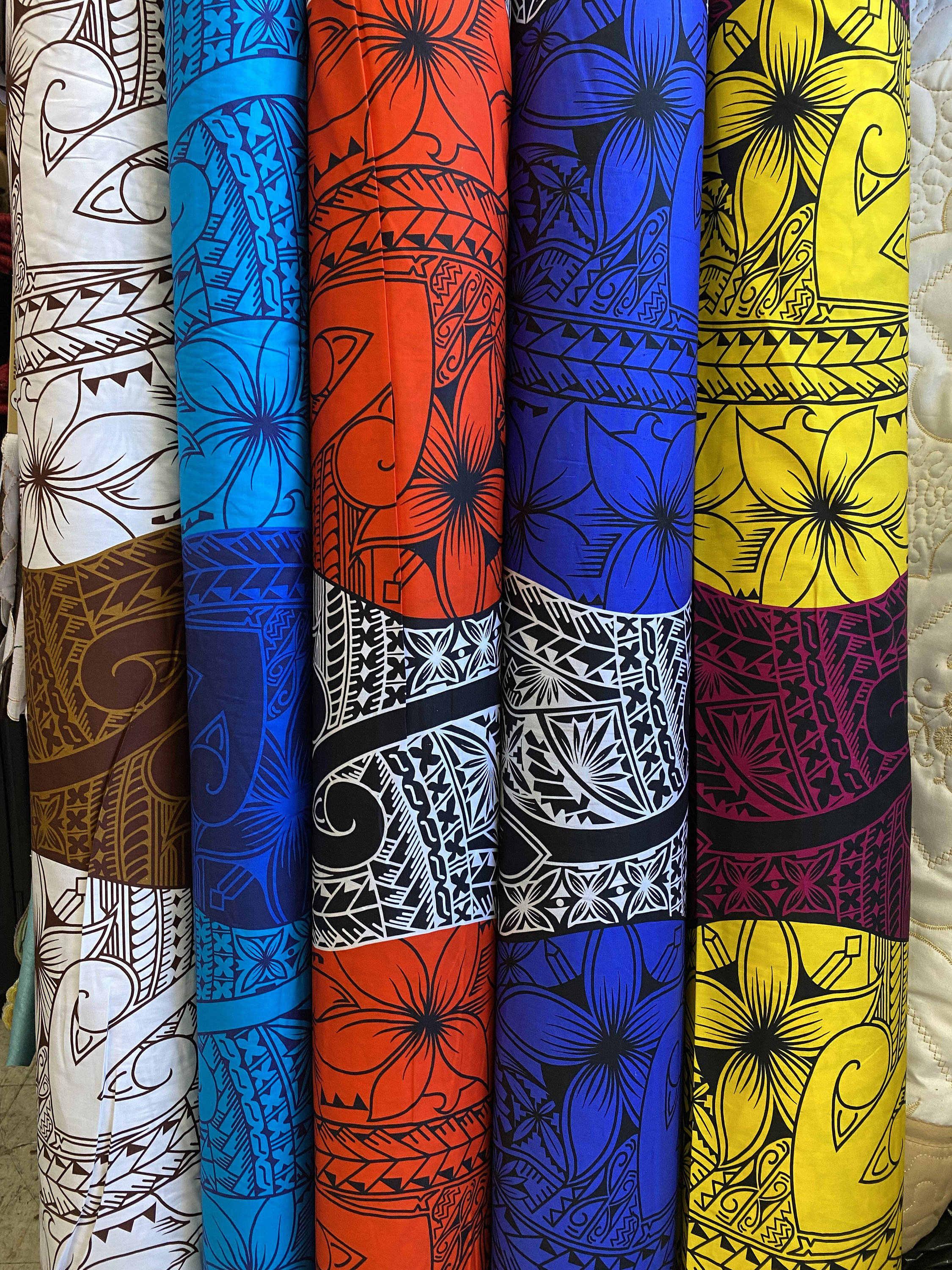 Tim　　　TRIBAL FABRICS il_fullxfull.6065833273_2hc4.jpg