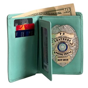 Portefeuille avec badge Police tout en cuir, coupe universelle - Turquoise