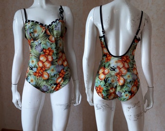 Vintage 1970s 80s Swimsuit, bathing suit, Size 10 or Small, Floral print swimsuit, One piece swimsuit