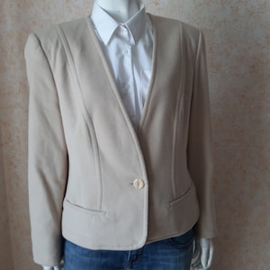 Vintage Fink Beige Women Wool Blazer Jacket Women Blazers Coat Size M US 6 UK 10 Vintage Lady Button blazer Office jacket Classic jacket