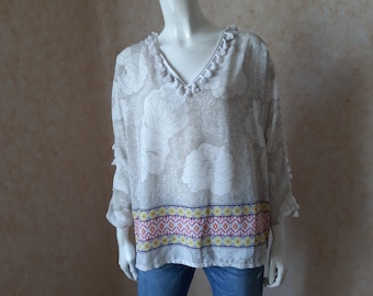 Vintage 1980s Ladies shirt Gray Top Blouse SIZE M/L Vintage top Gray Blouse Vintage women's blouse Hippy blouse Woman shirt
