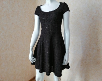 Vintage Style 90's Dress Size M U.K. made Casual knit dress. Little black dress. Office dress. Spring dresses