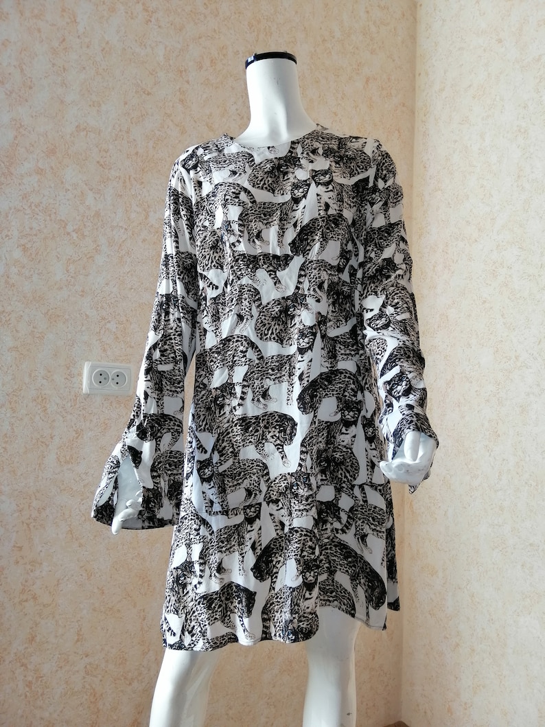 Vintage Dress Leopard Print Long Sleeve Dress Size XL Flirty Everyday Summer Dress Fashion dress Occasion dress Everyday dress