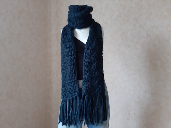 Knitted Blue scarf, Wool scarf vintage. Shawl Retr