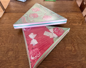 Vintage Boxed Towel Set NIB