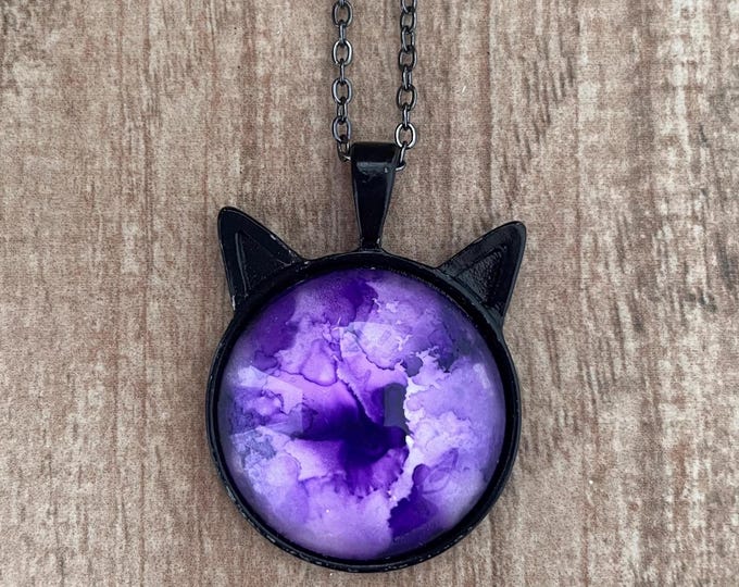 Petunia Kitty Cat Pendant