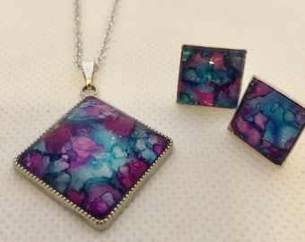 Diamond Zebrina Teal Pendant Earring Set
