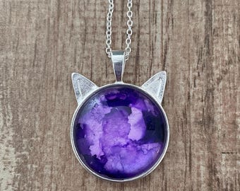 Lilac Lilly Kitty Cat Pendant