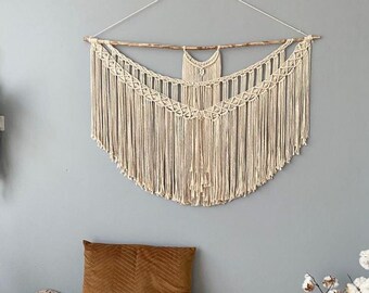 Grande attaccatura a parete color crema Boho Macrame, arte da parete in avorio, arredamento boho macrame, regalo di inaugurazione della casa, arazzo appeso