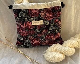 Vintage flower project bag for knitters, crochet or other crafts.