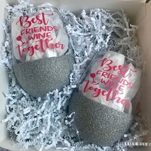 Best friends wine together Glitter Wine Glass Gift Set
