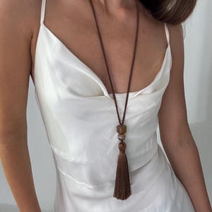Halsband med ädelsten | Vintageinspirerade smycken
