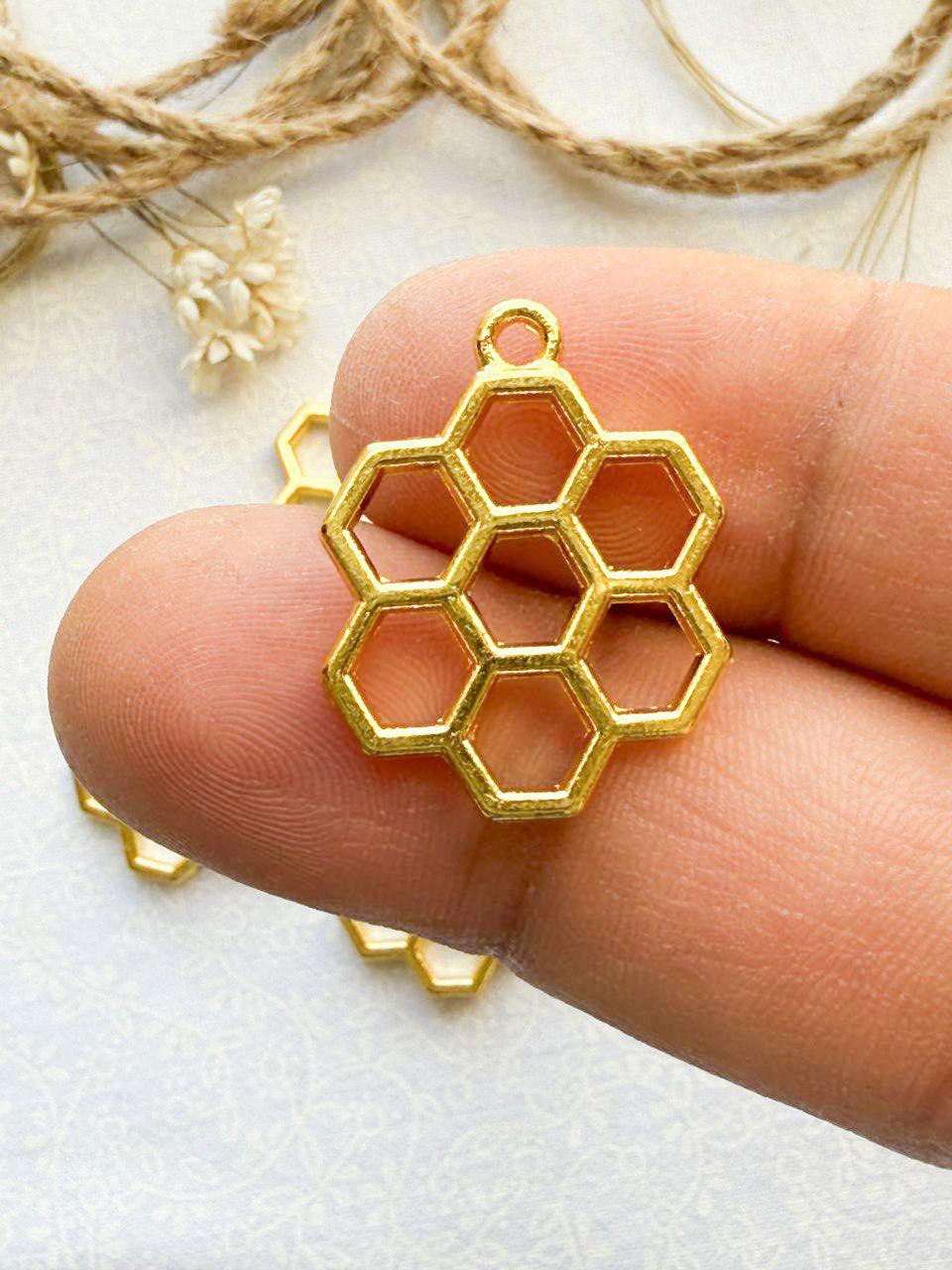 アクセサリー GARNI / Honeycomb Studs Pendant 6947c0285e6e00882b4739f1c0d2e0