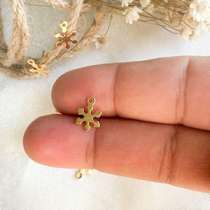 10 pieces Gold plated Stainless Steel Snowflake Earring Post with Horizontal Loop, DIY Earring Making Supplies, Hypoallergenic Findings Post
