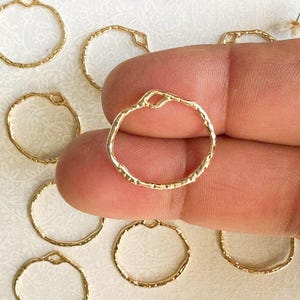 10 pieces Round Gold Open Back Bezel Charm, Circle Frame Charm, Gold Resin Bezels, Pendant Charms Earrings, Alloy Jewelry Findings Charms