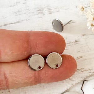 10 pieces Flat Round Stainless Steel Earring Stud Posts, Earring Post Finding, Silver Hypoallergenic Earring Posts, Silver Steel Stud Posts