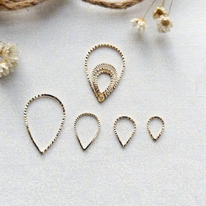 8 pieces Real Gold Plated Textured Teardrop Beading Hoops, Brass Teardrop Frame Charms, Small Teardrop Linking Rings for Jewelry Making
