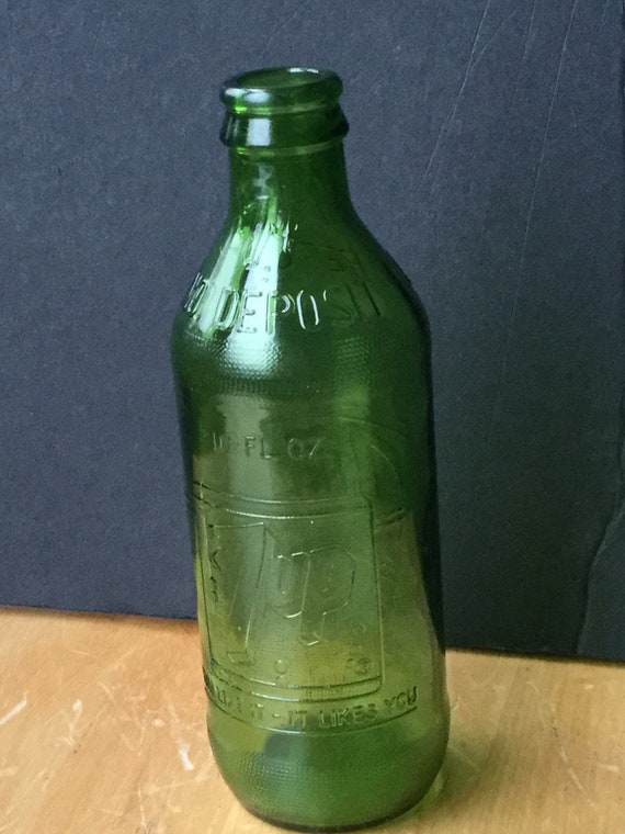 Vintage 7up bottles value